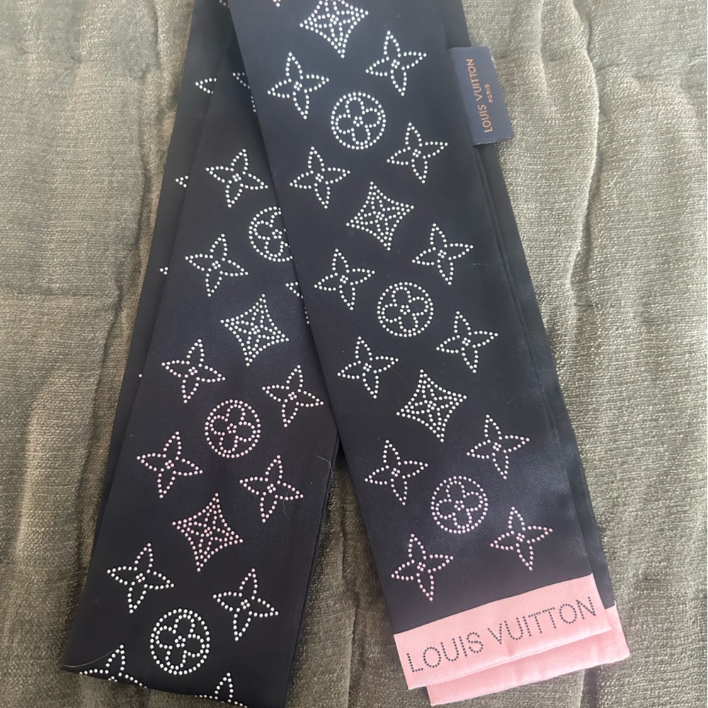 Authentic Louis Vuitton Monogram Confidential Bandeau